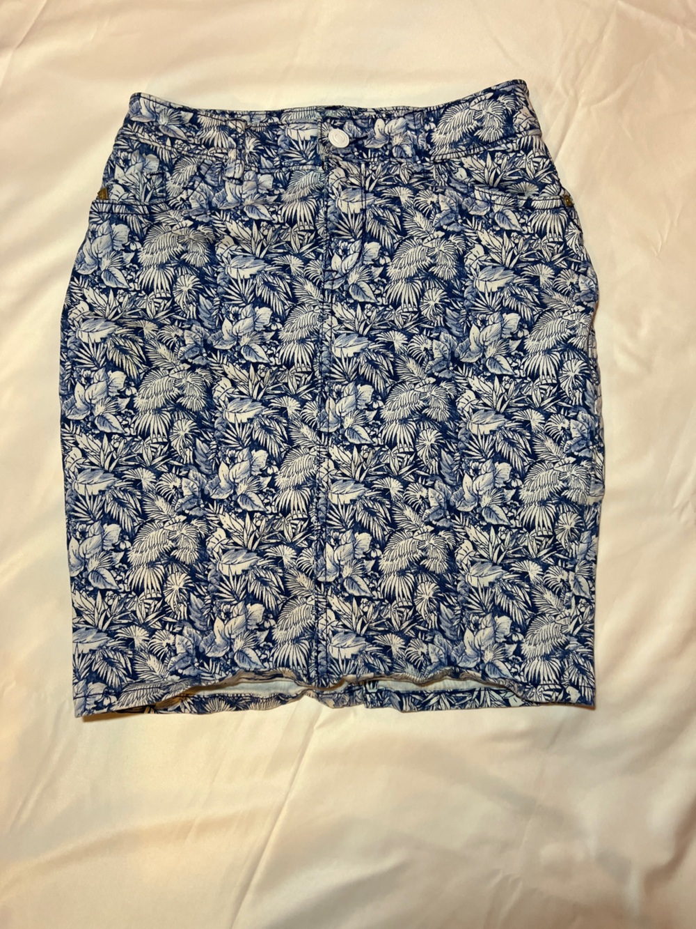 TOMMY BAHAMA Tropical Floral Denim Skirt